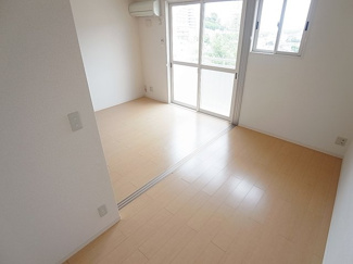 【洋室】 | ラフォーレ名倉 | 綺麗な室内