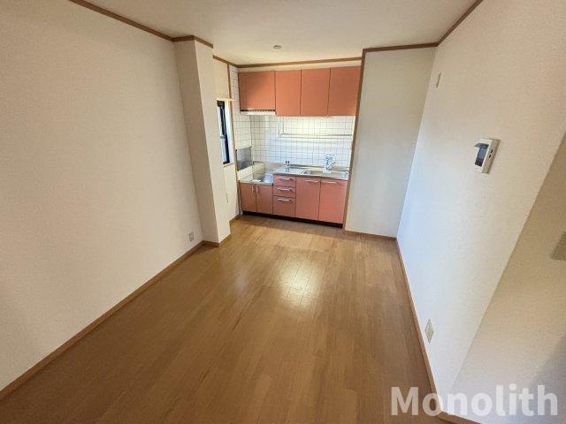 メゾンピュアの居間・リビング