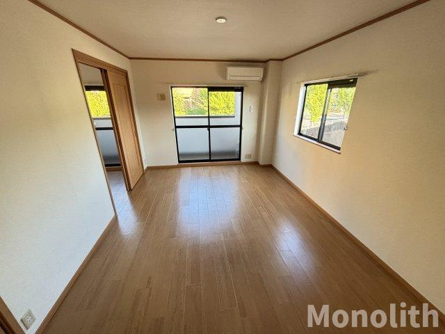 メゾンピュアの居間・リビング