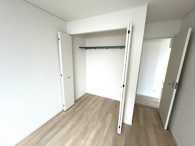 【収納】 | 仲介手数料無料！佐波小学校に通える新築戸建　防府市開出　第４－２号棟　クレイドルガーデン　アーネストワン | 全室収納付き