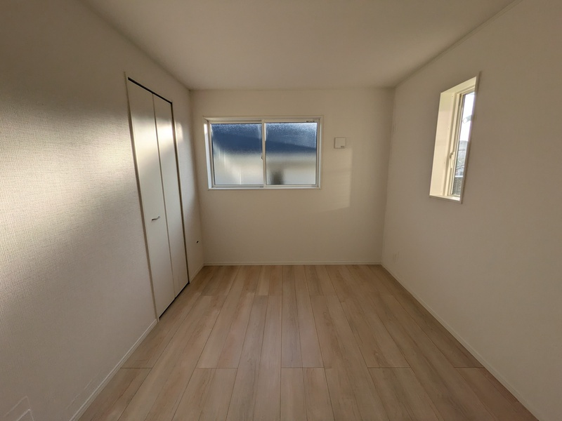 神戸市西区富士見が丘4丁目戸建の洋室