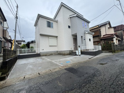 ～　三浦で自然を感じる生活を・・・並列２台駐車可能　～　VerGarden　東岡町　新築戸建の画像
