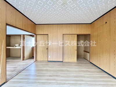 【洋室】 | 浜松市天竜区大谷 中古戸建て | 2階の洋室8帖