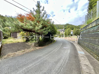 【前面道路含む現地写真】 | 浜松市天竜区大谷 中古戸建て | 前面道路含む現地写真です