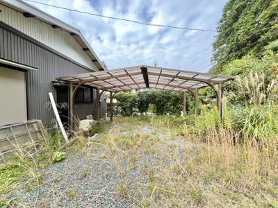【駐車場】 | 浜松市天竜区大谷 中古戸建て | 駐車場に車を止められます