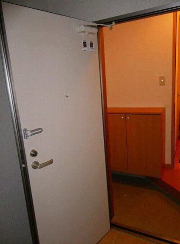 アルフレンテの玄関