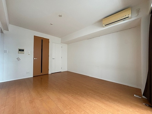 アトラス白山の居間・リビング|洋室　約9.3畳　内装後