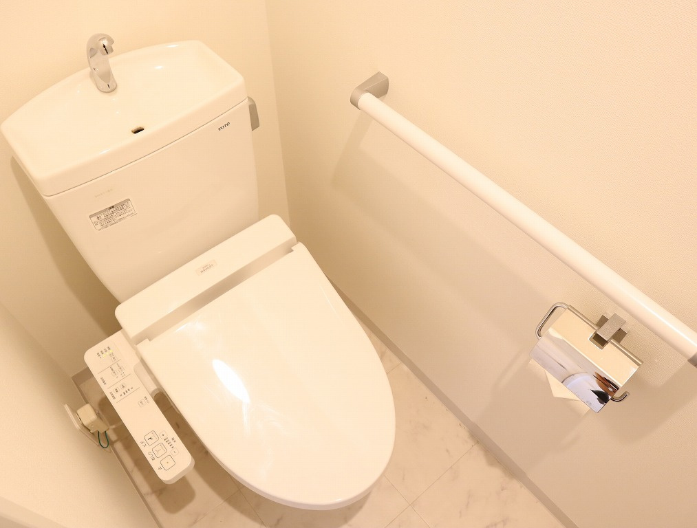 ディアレイシャス蔵前ステーションフロントの内装|明るい色調の室内です