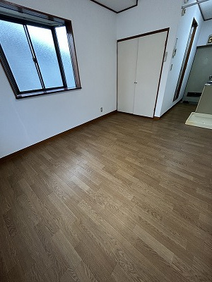 ハウス弦巻の寝室