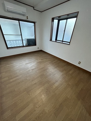 ハウス弦巻の居間・リビング