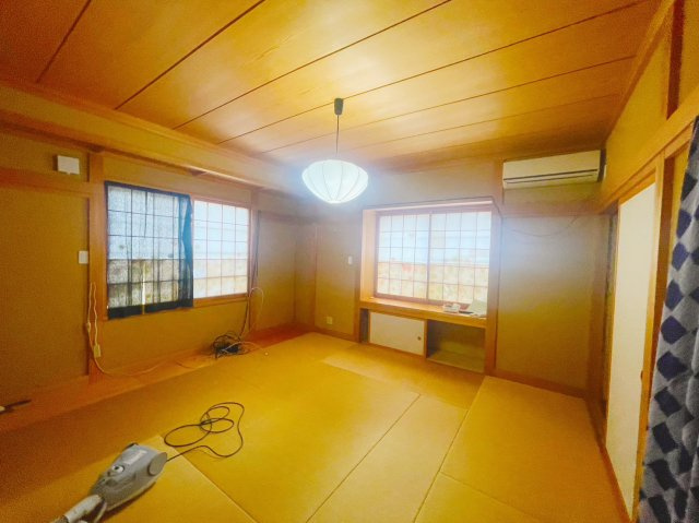 薪ストーブ付き♪輸入住宅風中古戸建の和室