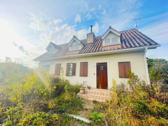 薪ストーブ付き♪輸入住宅風中古戸建