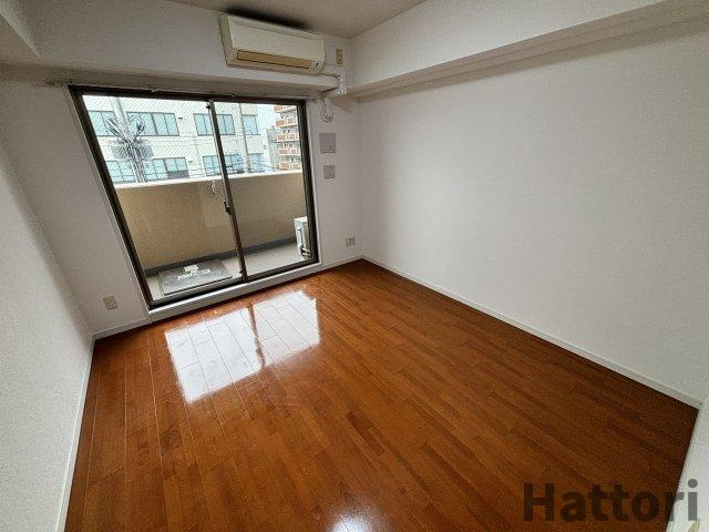 WGB江坂の居間・リビング