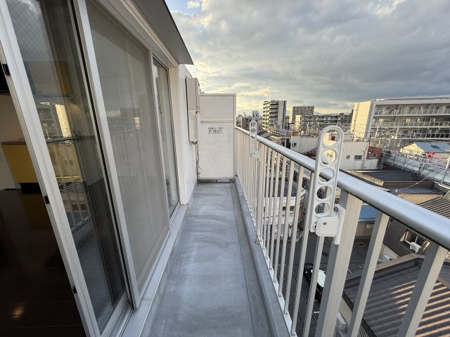 OAZO庄内西町のバルコニー