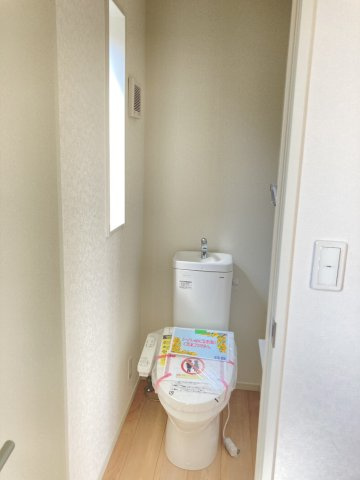 クレイドルガーデン松山市西長戸町 第1のトイレ|あると嬉しいトイレ収納