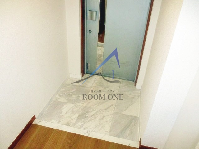 ＶＥＲＯＮＡ王子神谷Ｌｕｓｓｏの玄関|玄関です。