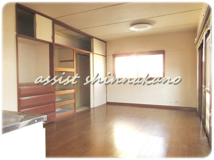 山田ハウスの居間・リビング