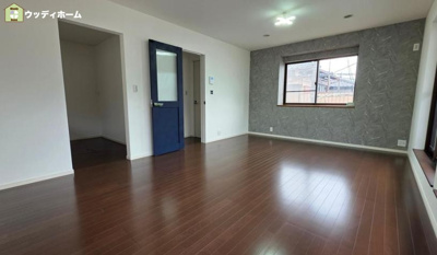 【居間・リビング】 | 春日部市緑町3丁目　中古一戸建て