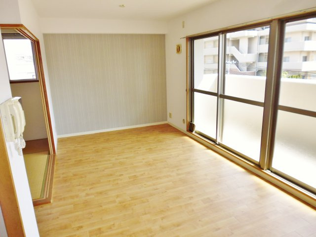 コンフォート西神戸の居間・リビング