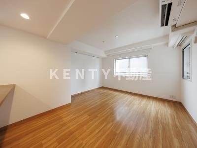 【居間・リビング】 | アクロス目黒タワー | ゆったりとした居間です