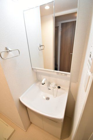 リアライズ今里南の洗面所