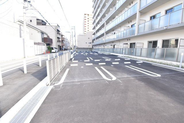 リアライズ今里南の駐車場
