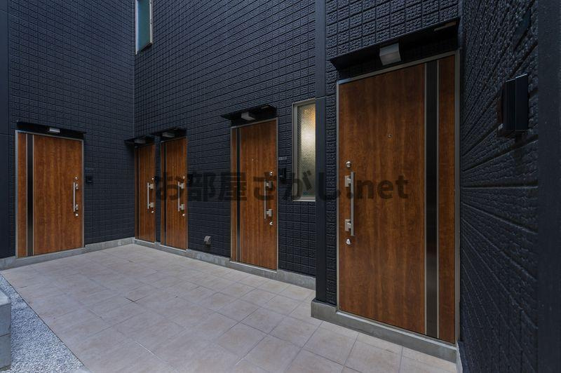 ＬＡＶＡ　ＴＯＷＥＲ #メゾネット #専用屋上 #西巣鴨 #豊島区のエントランス