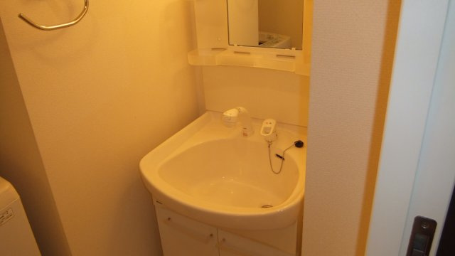 レジディア船橋Ⅰの設備|洗面台綺麗です