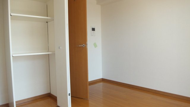 レジディア船橋Ⅰの洗面所|独立洗面台あります