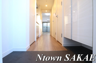 【玄関】 | S-RESIDENCE志賀本通 | きれいな玄関です