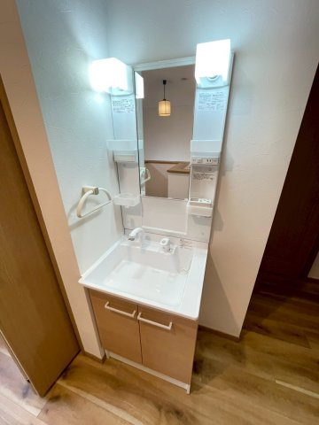 【独立洗面台】