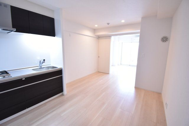 リアライズ今里南の居間・リビング