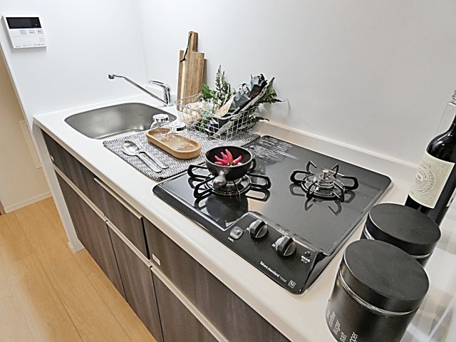 ＲＡＸＡ覚王山のキッチン|コンパクトなキッチンで掃除もラクラク