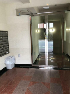 【エントランス】 | レジデンス・ド・レイーヌ