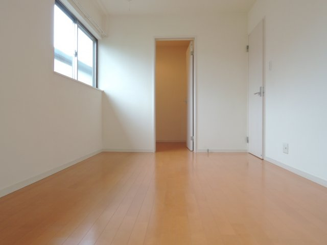 Kコンフォートの洋室