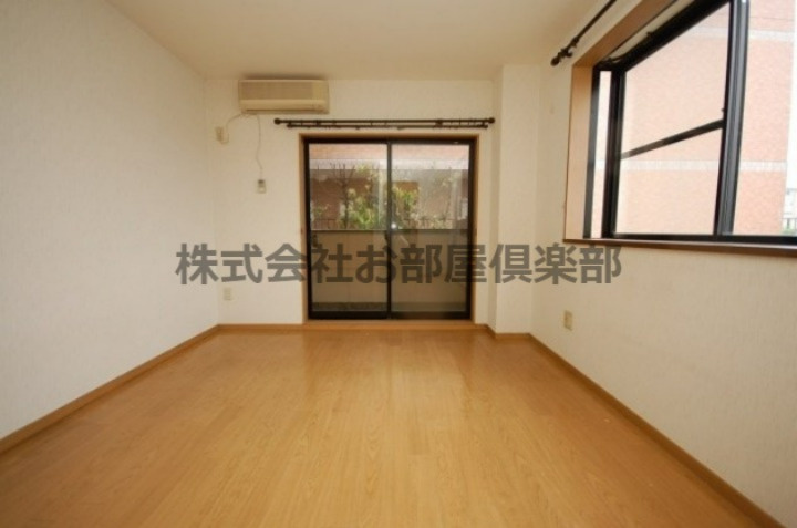 メゾンド・アブリールの居間・リビング|ゆったり過ごせる居間です
※現況優先　同タイプ参考
