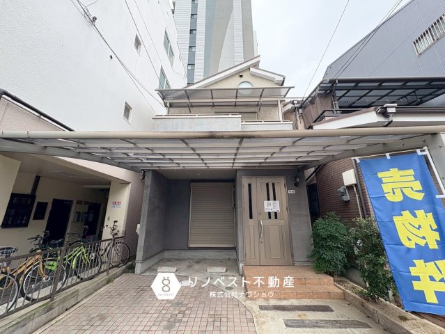 東大阪市荒川1丁目の外観|1台分の駐車スペース付き！
交通アクセス至便な中古戸建です♪