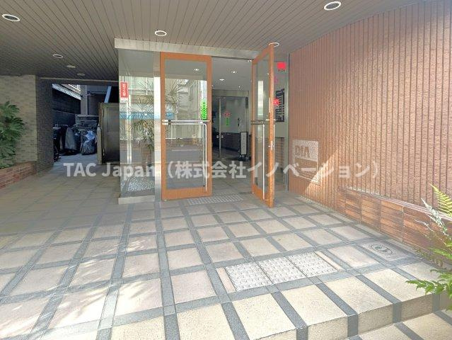 ダイアパレス元浅草Ⅱのエントランス