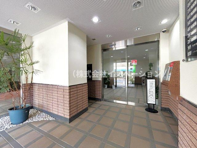 ダイアパレス元浅草Ⅱのエントランス