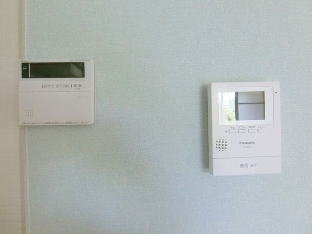 グリーン・ハイムのセキュリティ|テレビモニタ付インターホン、お風呂自動給湯器リモコン