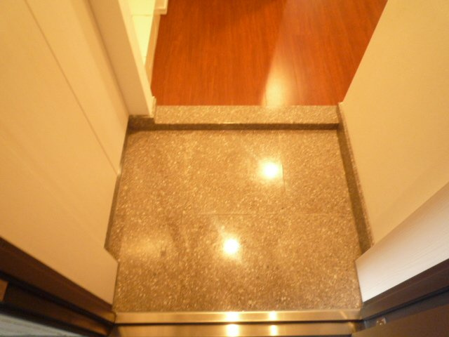 ハーモニーレジデンス駒込の玄関