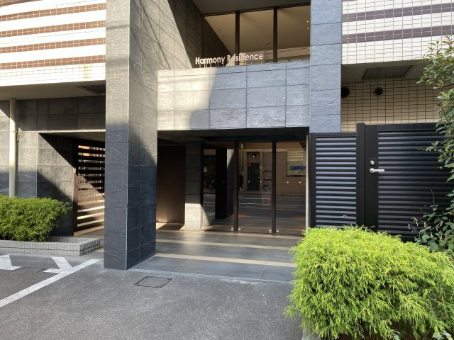 ハーモニーレジデンス駒込のエントランス