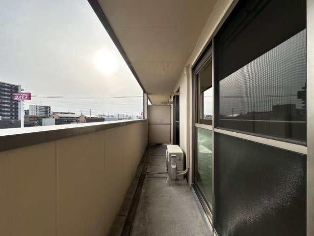 トゥジュール・ヴェールのバルコニー