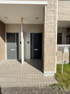 【玄関】 | キャピタル旗ヶ崎