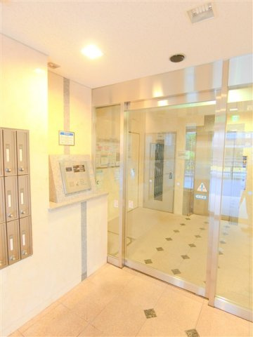 プレール・ドゥーク蒲田Ⅱのエントランス