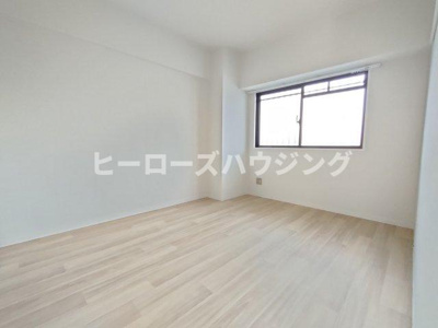 【洋室】 | エバーグリーンハイツ