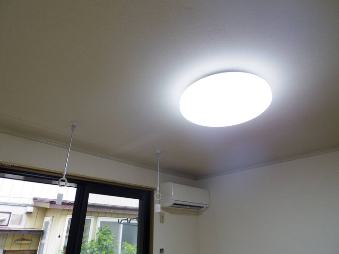 メゾンドノアの設備|エアコン・室内物干し・照明付き