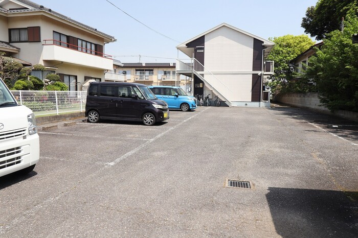 メゾンドノアの駐車場|駐車場