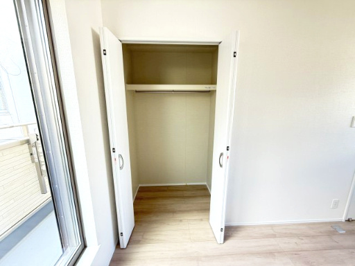 堺市美原区黒山　新築一戸建ての収納