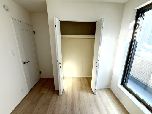 堺市美原区黒山　新築一戸建ての収納